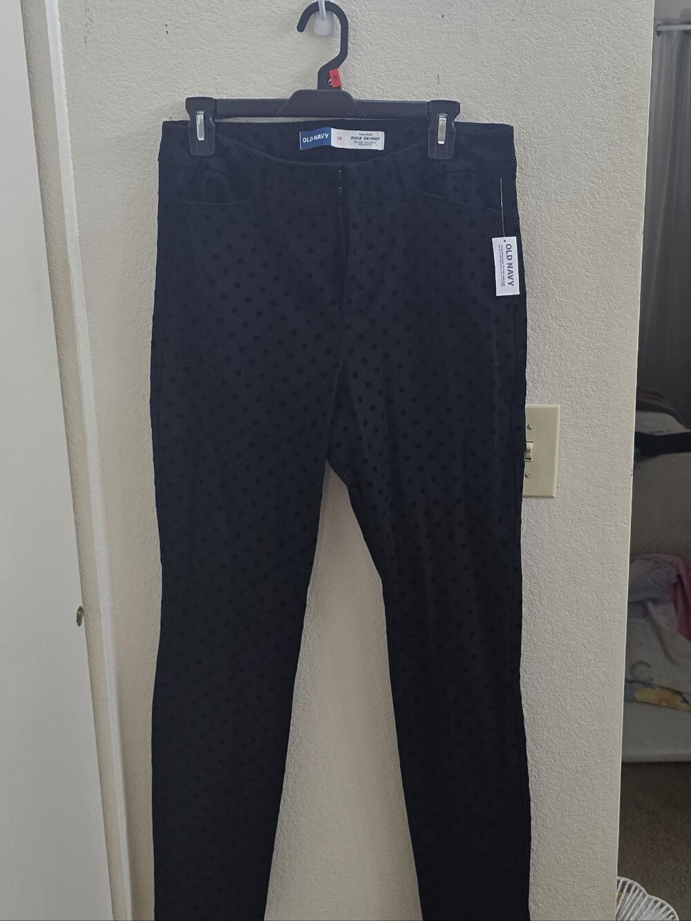 Old Navy Women's Black Polka Dot Slim Pants